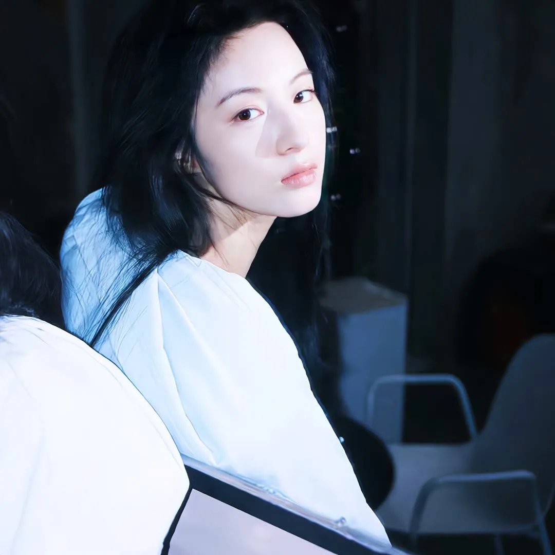 穿成炮灰女配，蔺总全家有救了